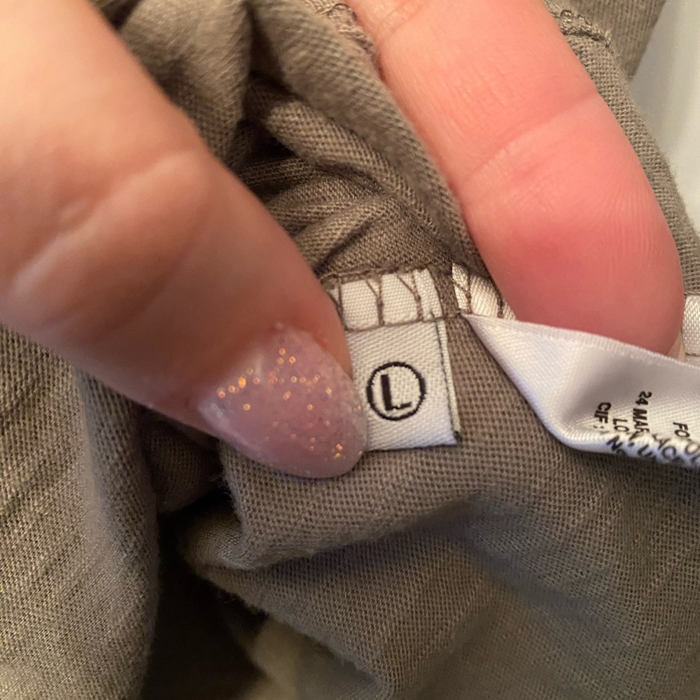 ANTHROPOLOGIE- The Classic crew neck Tee by T.LA - Picture 4 of 5